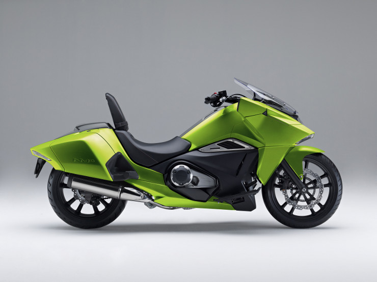 新感覚のライディングフィールを追求したNM4シリーズにカラーオーダー