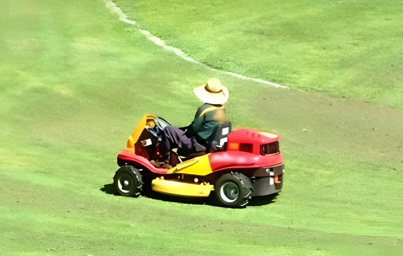 キャニコム乗用草刈り機「まさお」歴代モデルの型式一覧と価格 | の