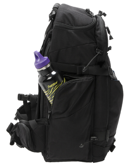 BURTONの本格的なカメラBAG Focus Pack – A-BONY