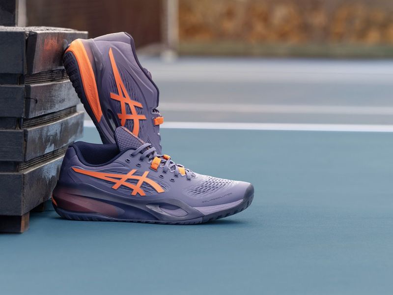 安定性と快適性を追求したテニスシューズの最新作「GEL-RESOLUTION X