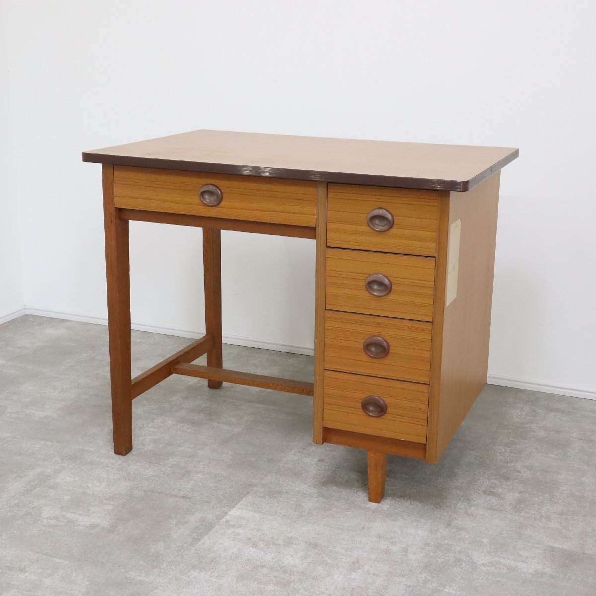 もうあと残り1点♪人気のビンテージ木製 約縦45×横65 アンティーク学習