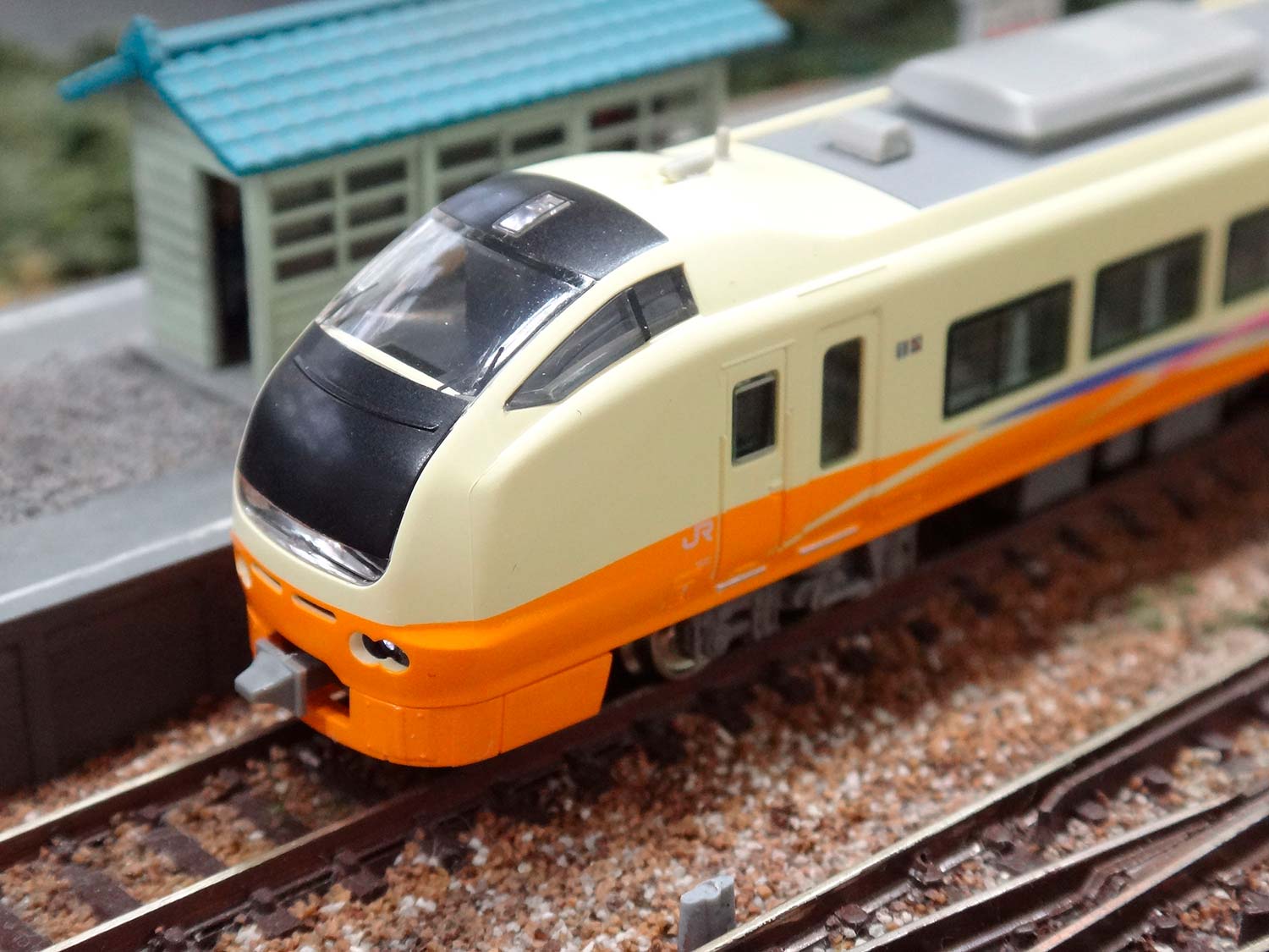 庄内平野を快走!!特急「いなほ」 « GM通信