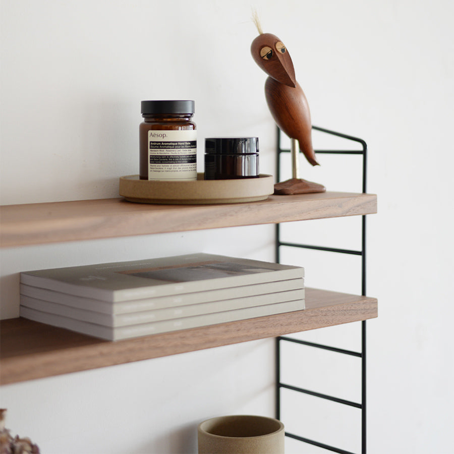 日本代理店】String Pocket スウェーデン製 ウォルナット / ブラック