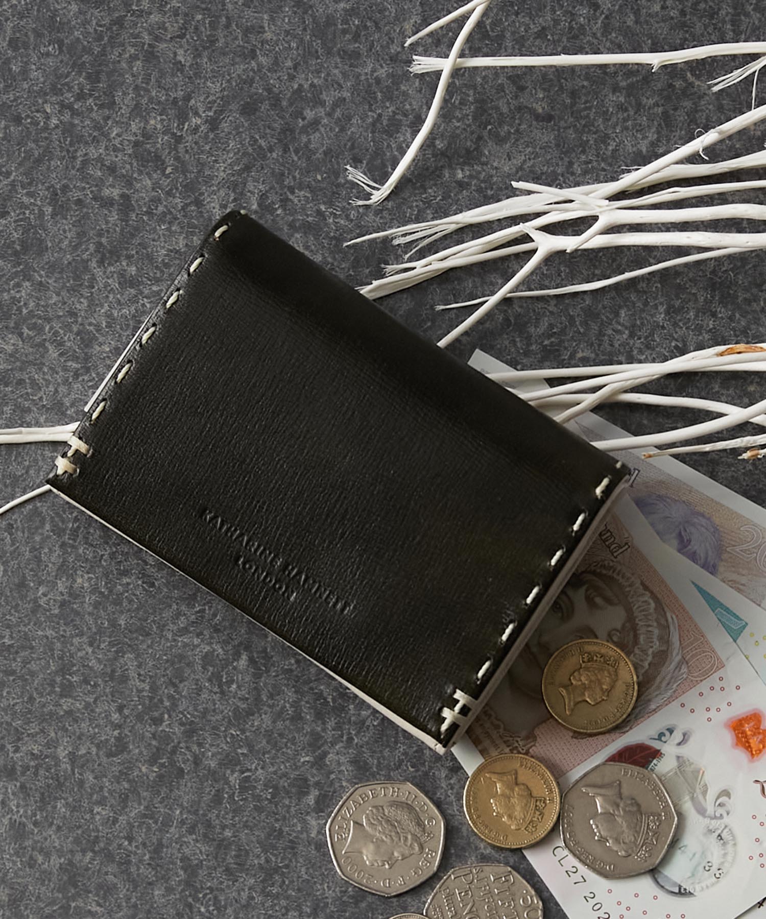 KATHARINE HAMNETT LONDON】COLOR TAILORED II 二つ折りコンパクト