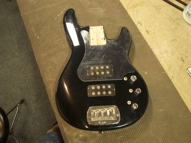 ベースピックガード製作。G＆L L2000 | ギター工房Eleven Guitars