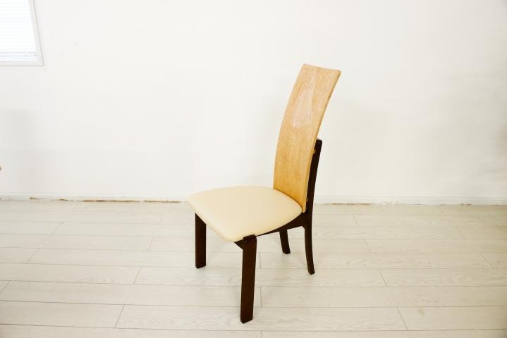 鏡面加工のバーズアイメープルのチェア〔ch043〕 – 府中家具の館