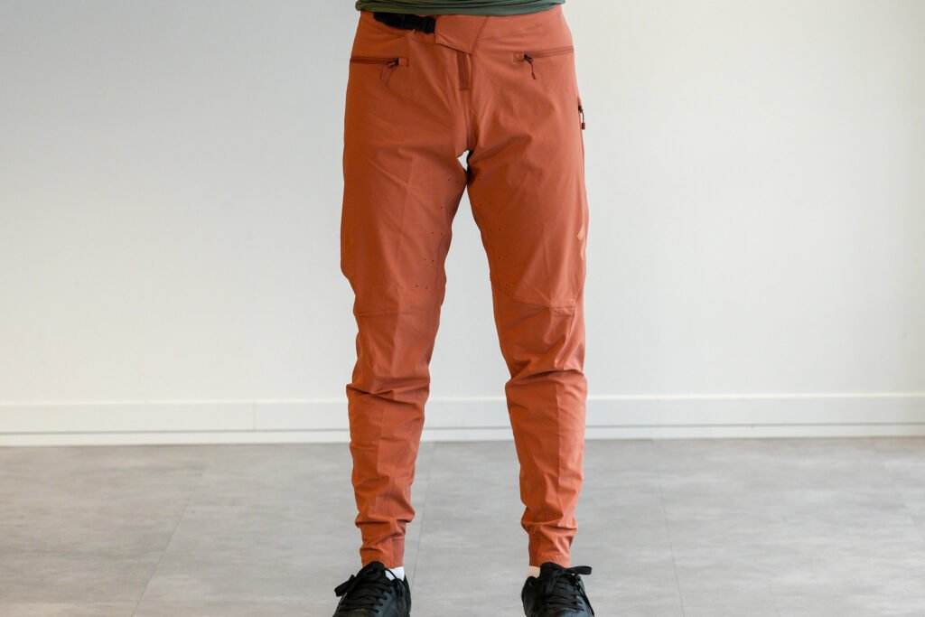 MTBアパレルより、TRAIL PANTS・GRAVITY PANTSのご紹介