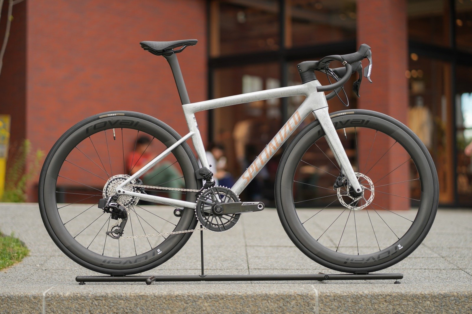 新型SRAM Force搭載モデルが登場-Tarmac SL8 Pro SRAM Force AXS 入荷