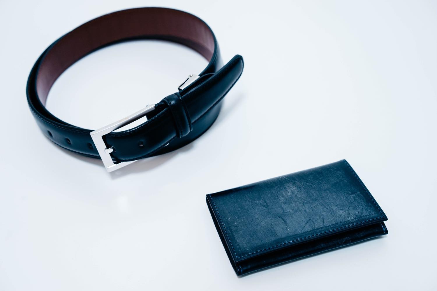 自分への退職祝い。ブライドルレザーの名刺入れとベルトを『Prairie