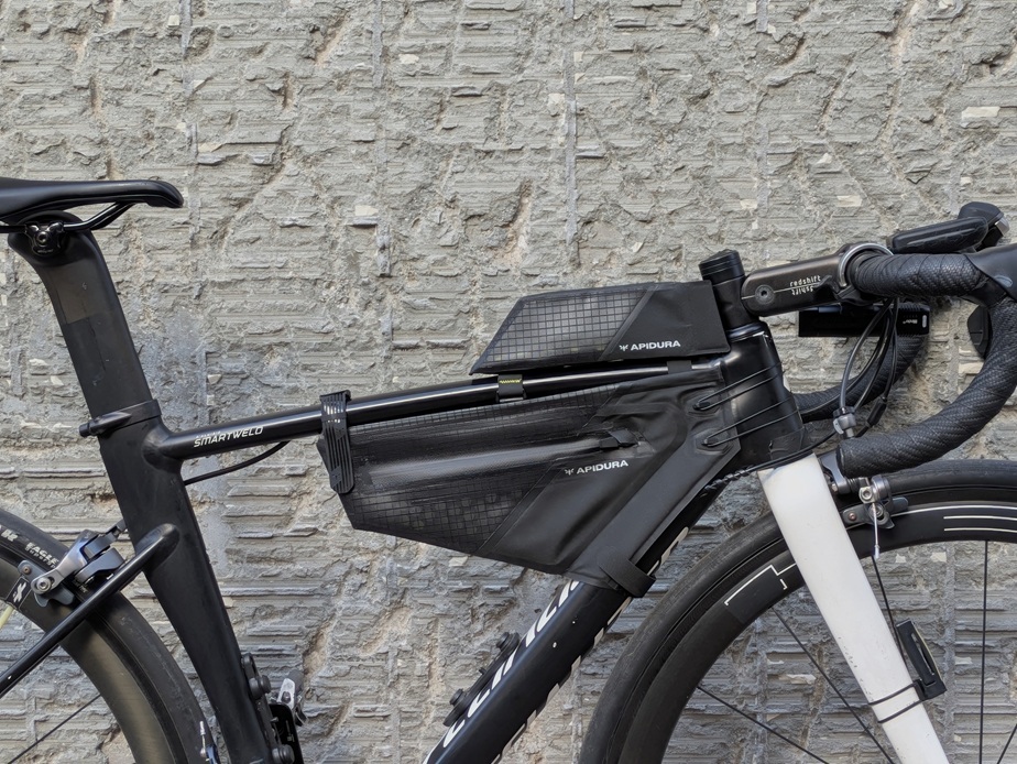 速く走るためのバイクパッキング「APIDURA AERO SYSTEM」という選択