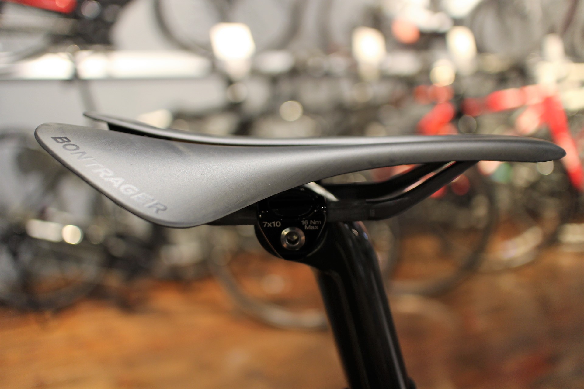 新製品情報】ボントレガー XXX VR-C ロードハンドルバー | BRENDA仙台