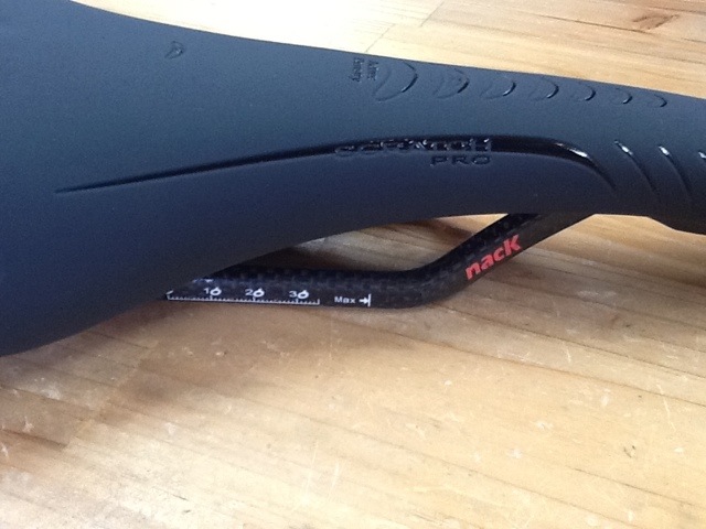 見た目もカッコイイ、軽量カーボンレール！prologo SCRATCH PRO 134