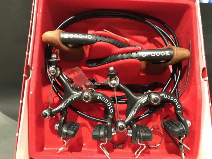 オールドパーツ情報 » MODORO ブレーキセット