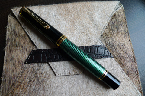 Pelikan M1000 with 3B nib: an exercise in exaggeration. – Leigh