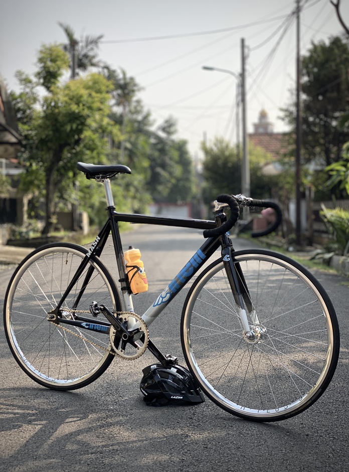 Cinelli Mash Histogram 2011 - Pedal Room