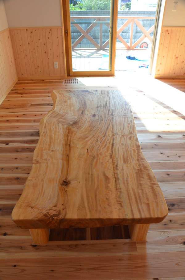 トチ一枚板座卓-掘りごたつ仕様- (明和町K様邸) | 無垢一枚板テーブル