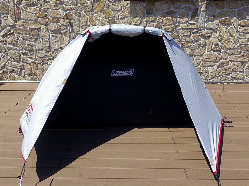 夏に強いダークルームテクノロジー コールマンのツーリングドームST+