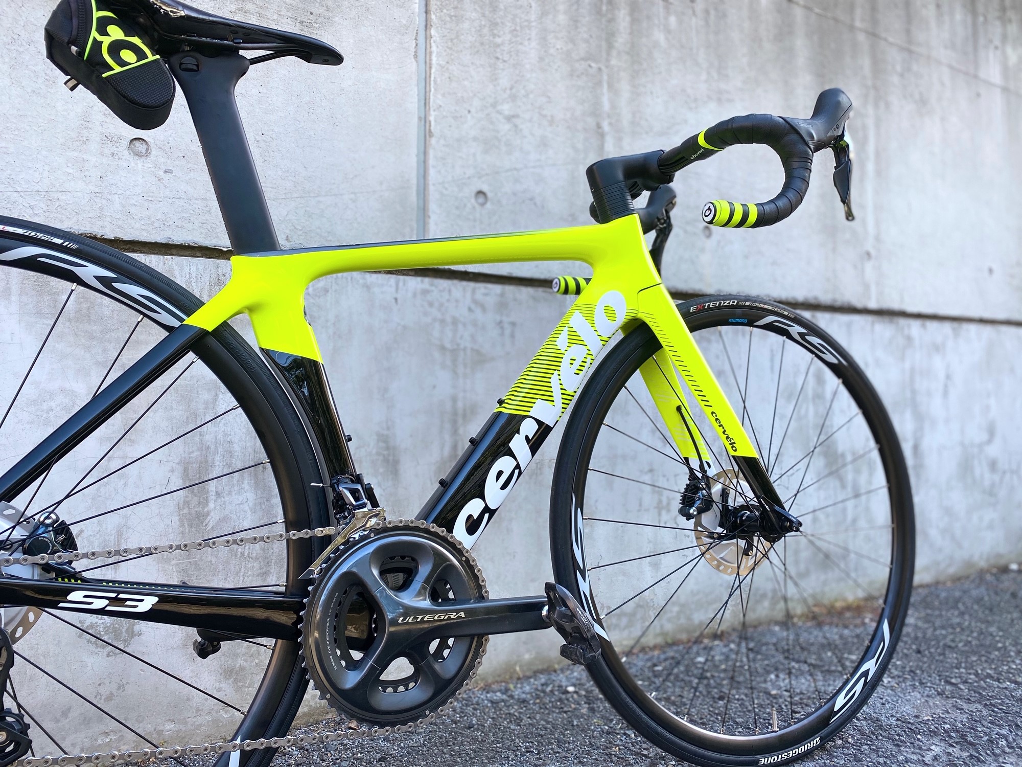 お客様の一台】最高峰の空力性能に快適性を加えた真のレースマシン