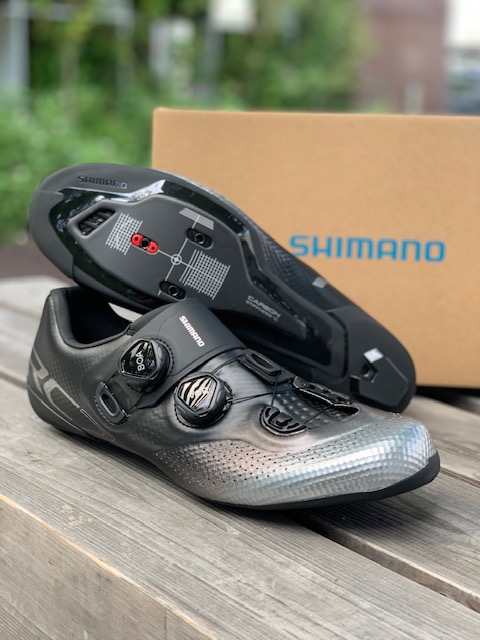 当店人気No.1ビンディングシューズRC702を徹底解剖。その魅力に迫る