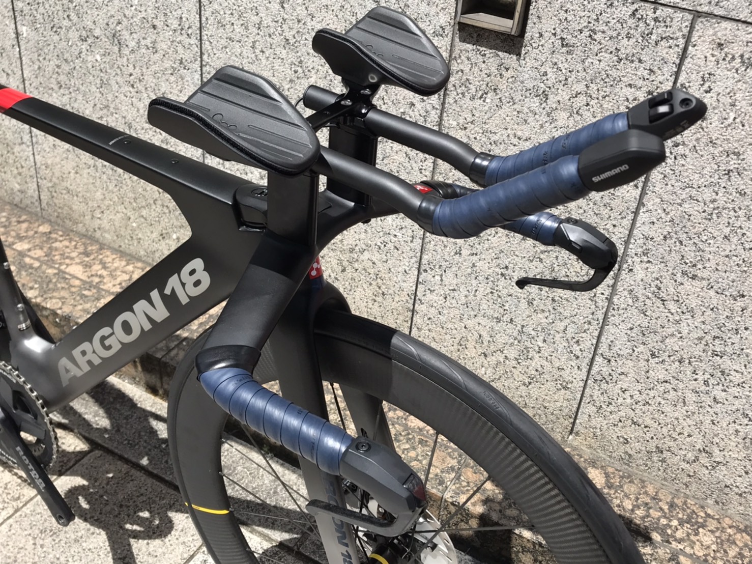 お客様の一台 至高の軽量TTバイク】ARGON E－118 TRI+ | Y's Road