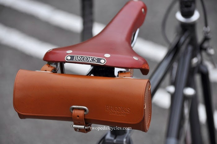 最高級の質感BROOKS(ブルックス）CHALLENGE TOOL BAG（チャレンジ