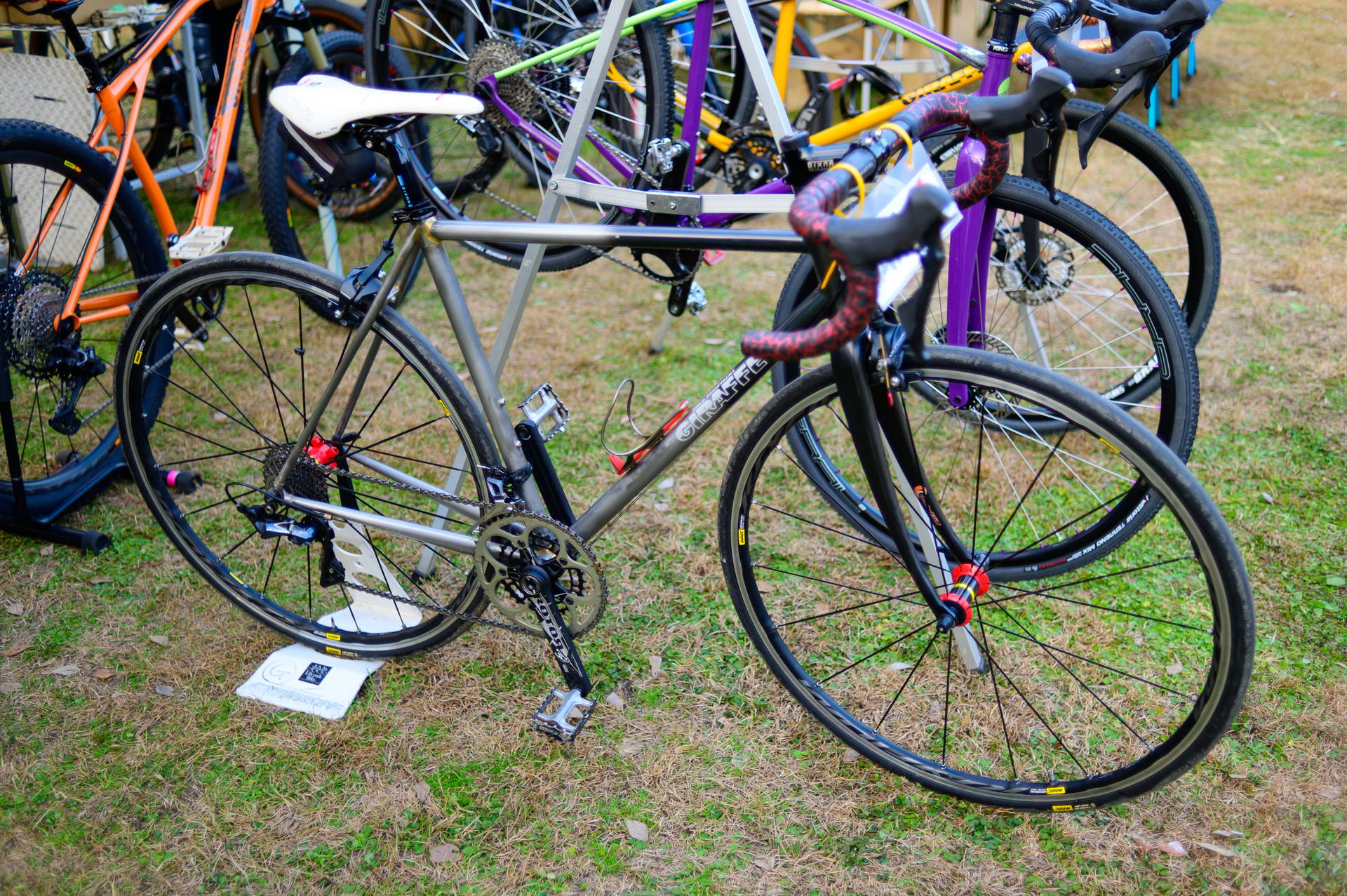 GIRAFFE（ジラフ）のクロモリロード、フィールドレーサーGFRの試乗