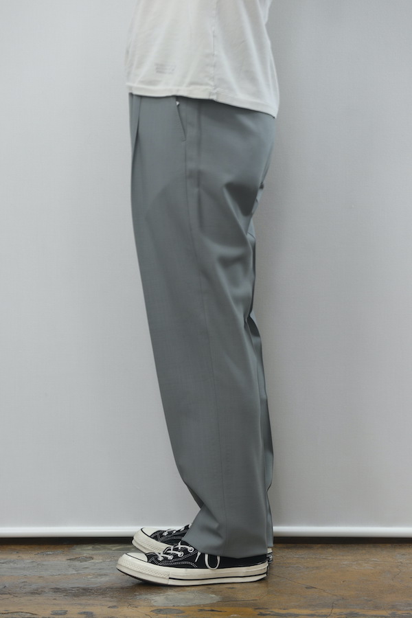TIGHT / PLEATED TROUSERS ( TYPE-2 )（GRAY）