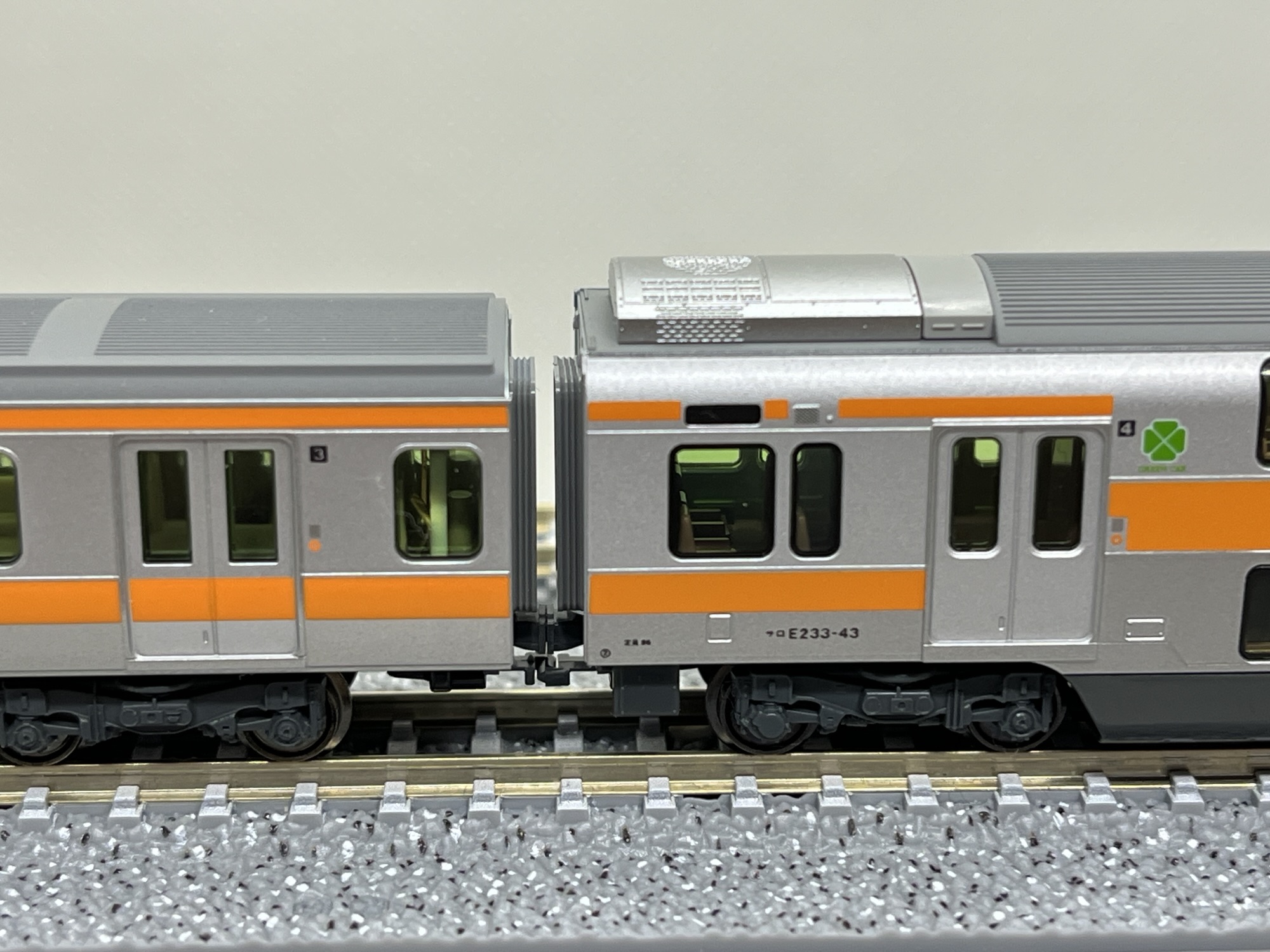 E233系中央線グリーン車（KATO・N）入線レビュー – MSangaの鉄道模型の