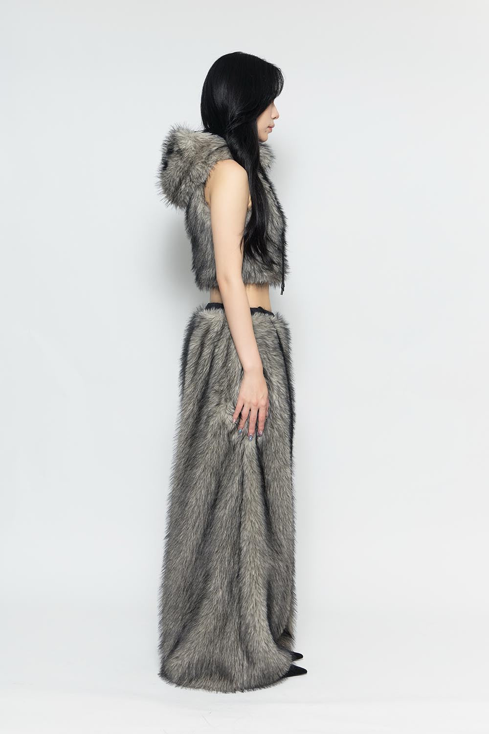 THEREDTHREAD / ザレッドスレッド】S flip fur pants