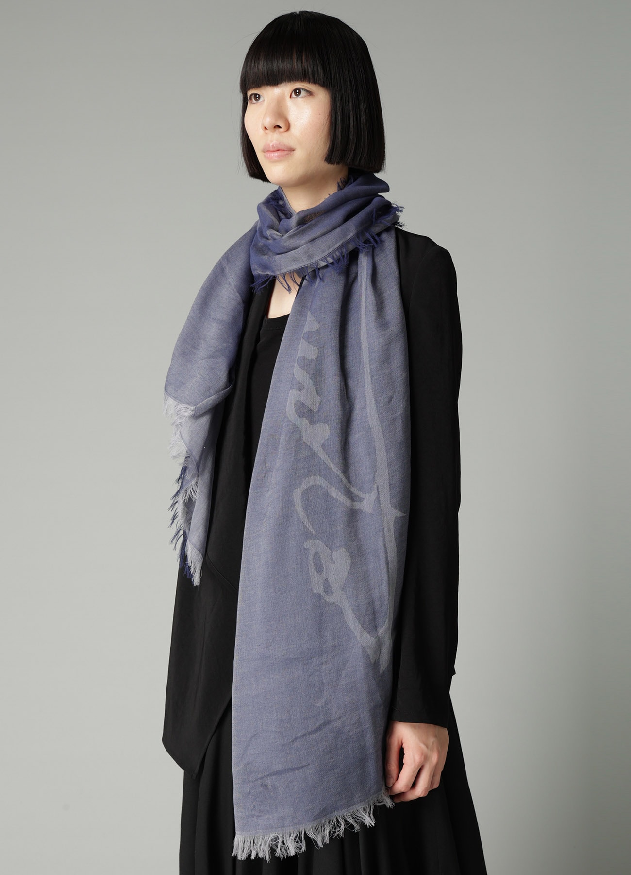 COTTON JACQUARD SIGNATURE STOLE(FREE SIZE Navy): Yohji Yamamoto
