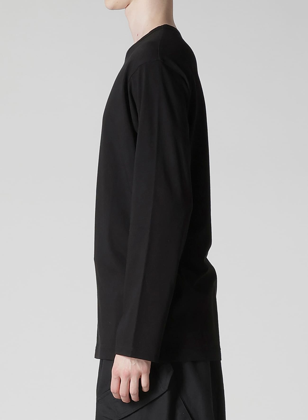 COTTON SINGLE JERSEY ROUND NECK LONG SLV T(FREE SIZE Black): Yohji