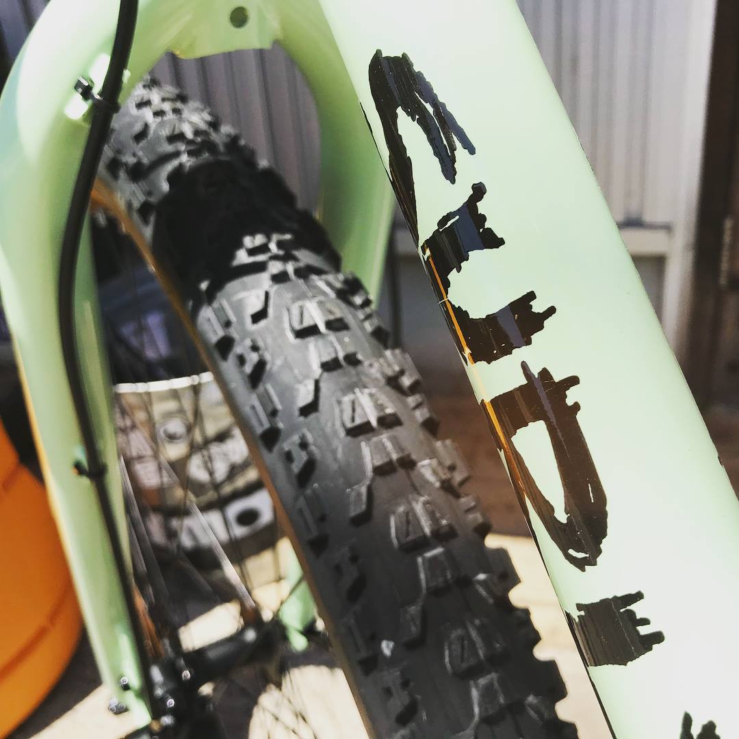 サーリー SURLY 29″ MTB KARATEMONKY シングルスピード完成車