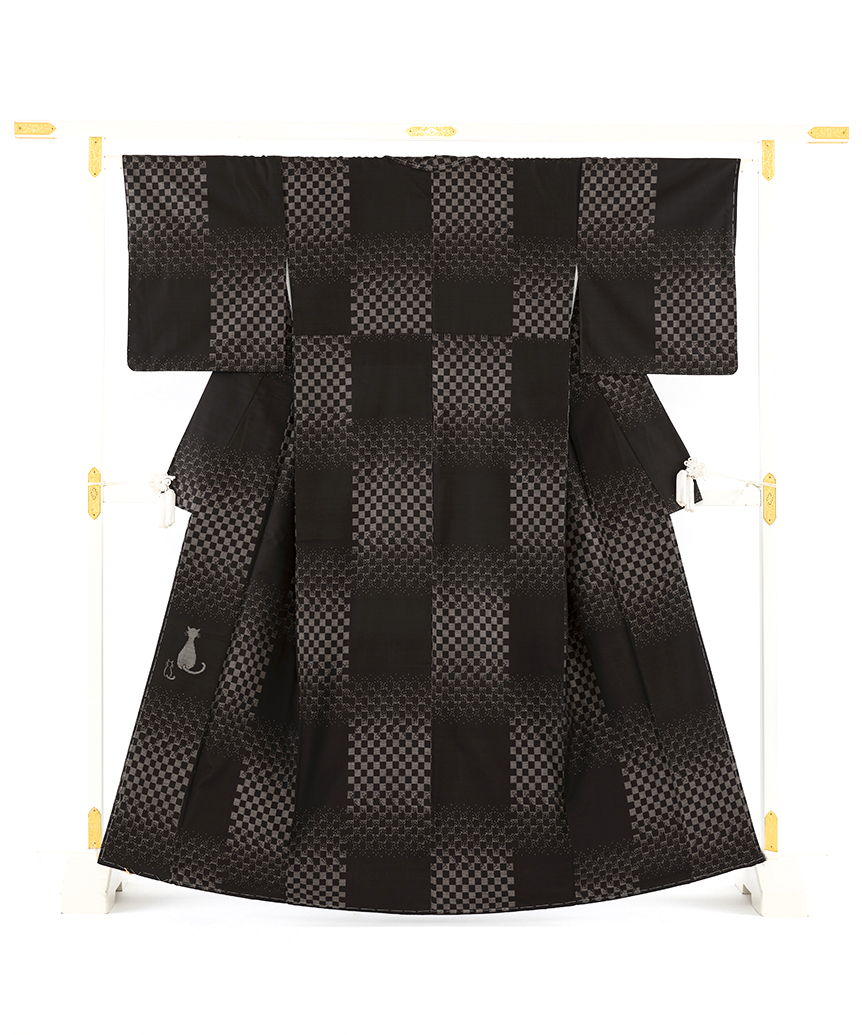 本場大島紬 訪問着 「猫」 | 特選きものコレクション