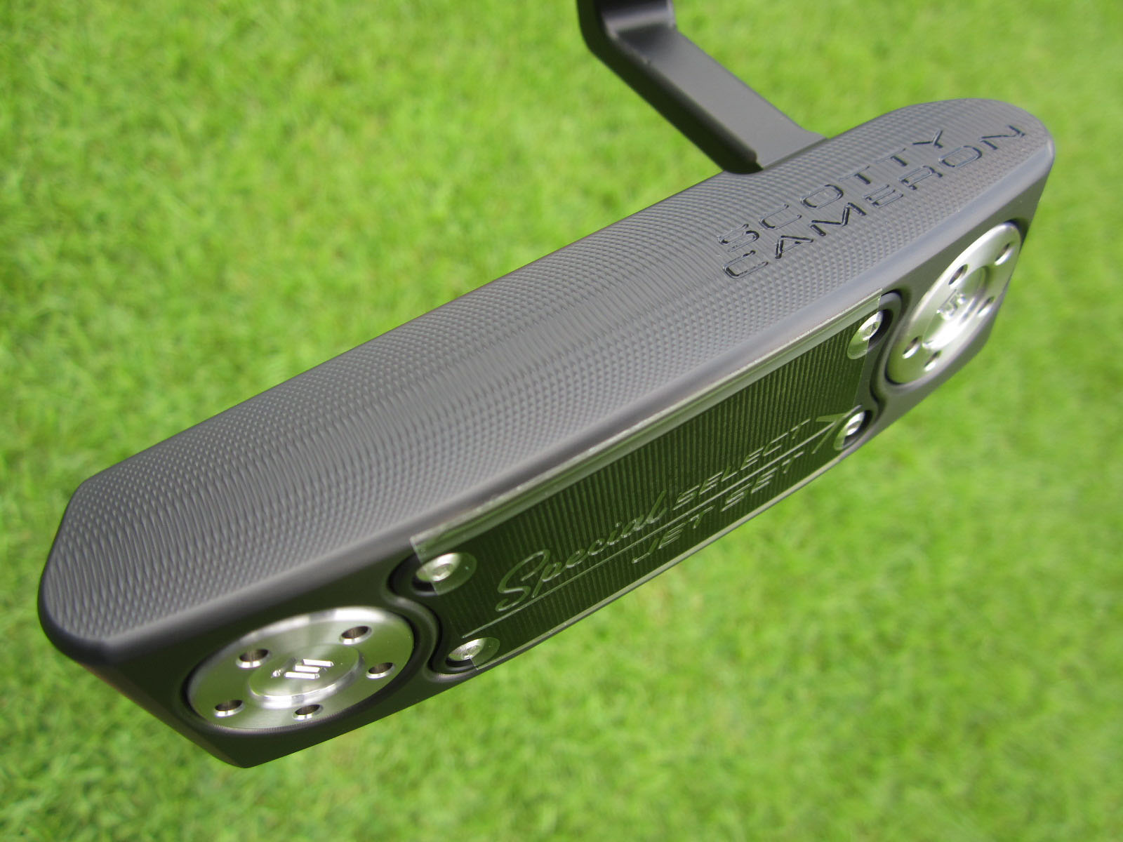 Scotty Cameron 2022 Jet Set Black Newport Plus Special Select