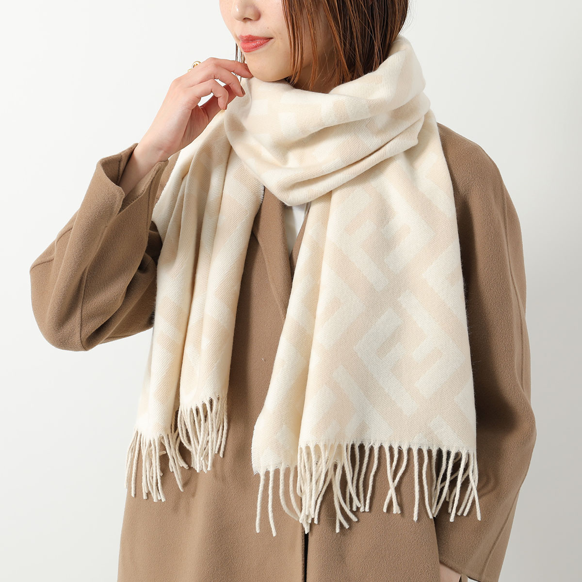 楽天市場】【最大2万円OFFクーポン対象・2/20～2/23限定】FENDI