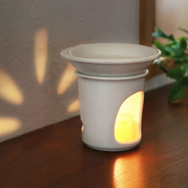 アロマディフューザー オイルウォーマー アロマポット」の人気商品一覧