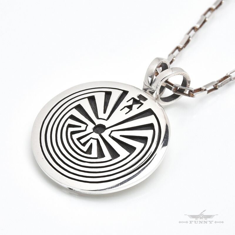 ホピ族 マンインザメイズ MAZE インディアンジュエリー シルバー バングル