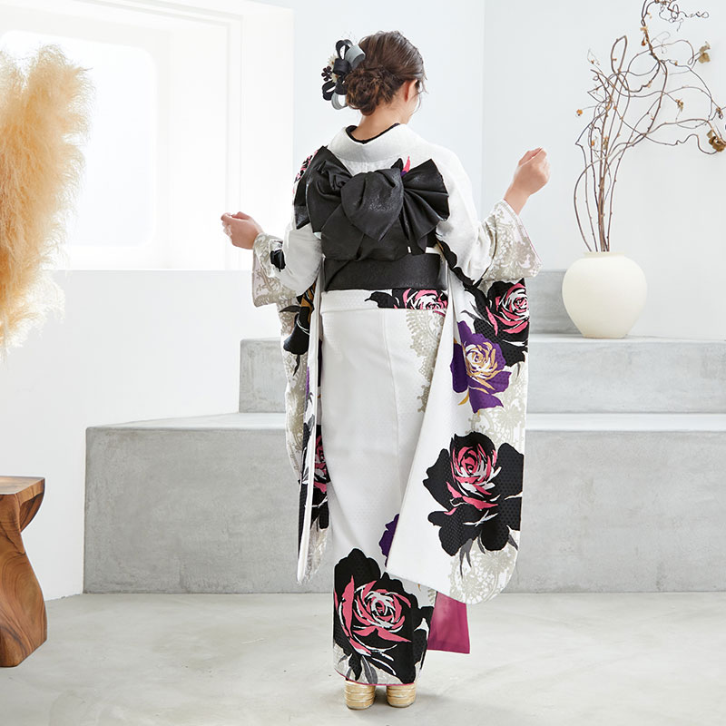 楽天市場】【成人式 振袖 レンタル】RS393白 薔薇 Rumi K フルセット