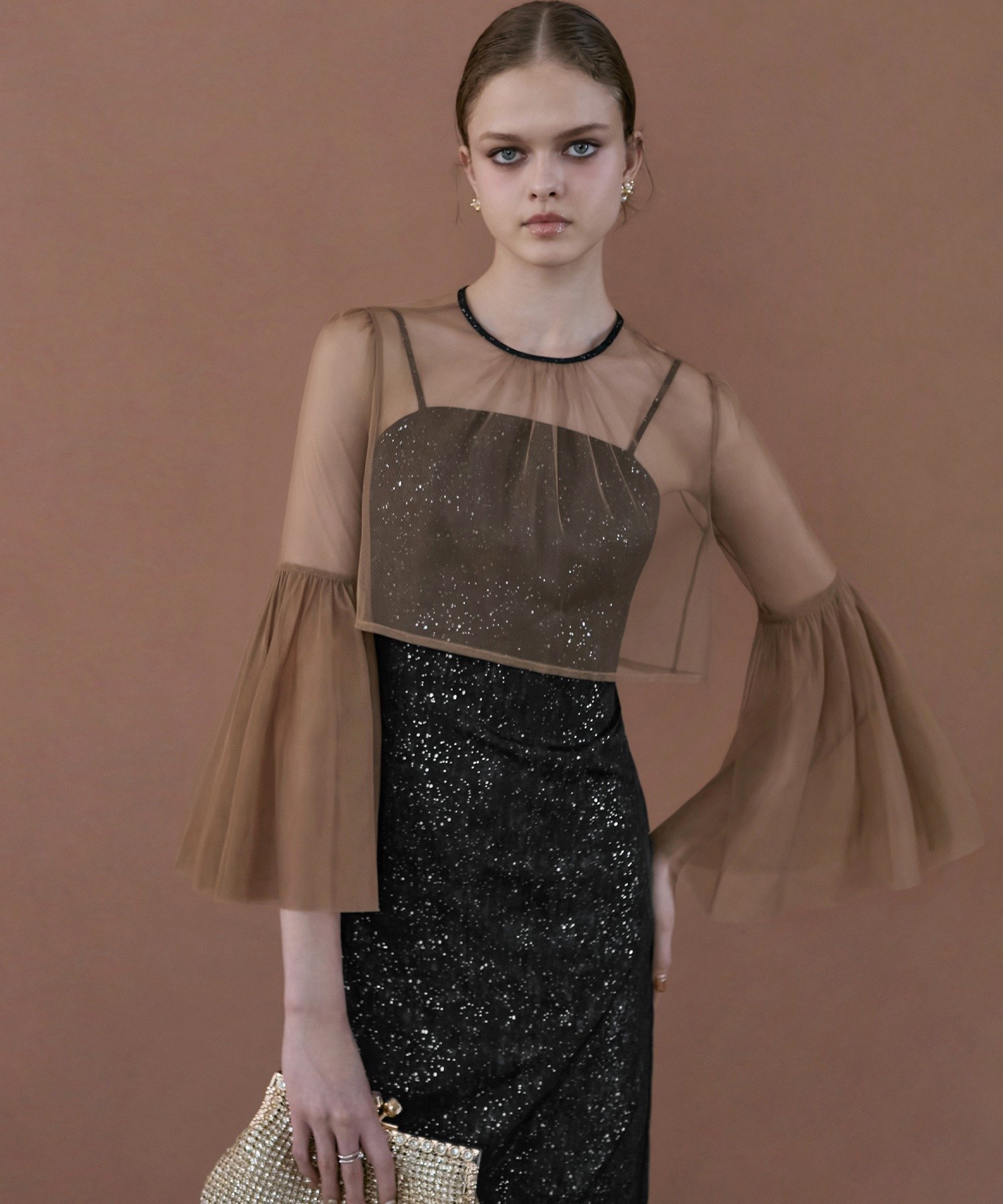 Leja｜Leja-シアーチュールベルスリーブペイントIラインワンピース