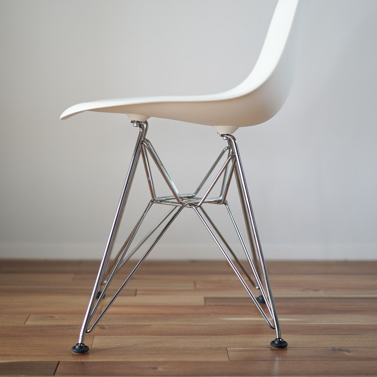 楽天市場】【ハーマンミラー正規品／5年保証／イームズチェア／本物