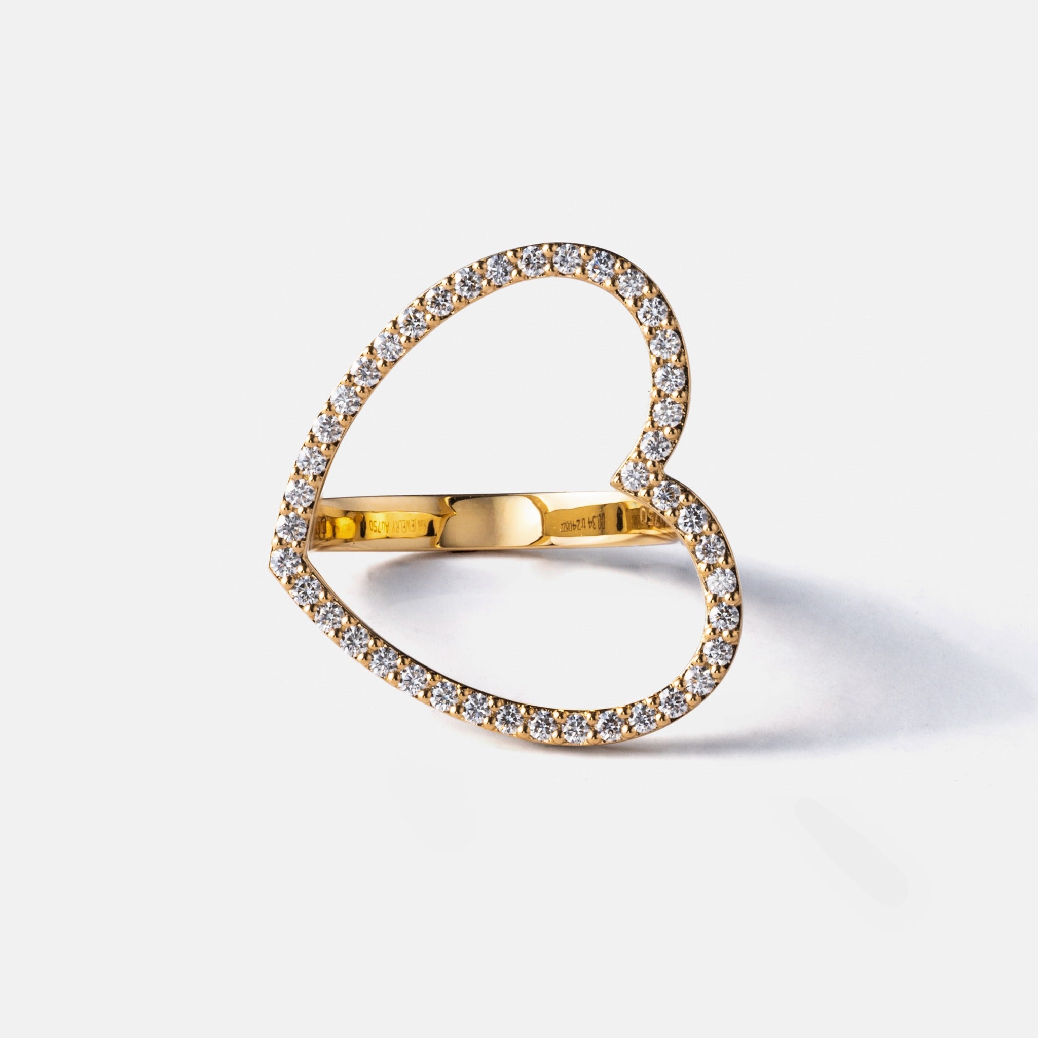 diamond_twisted_heartline_ring