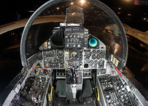 新品未開封ELITE FORCE F-15J イーグルコックピット発送は未開封品