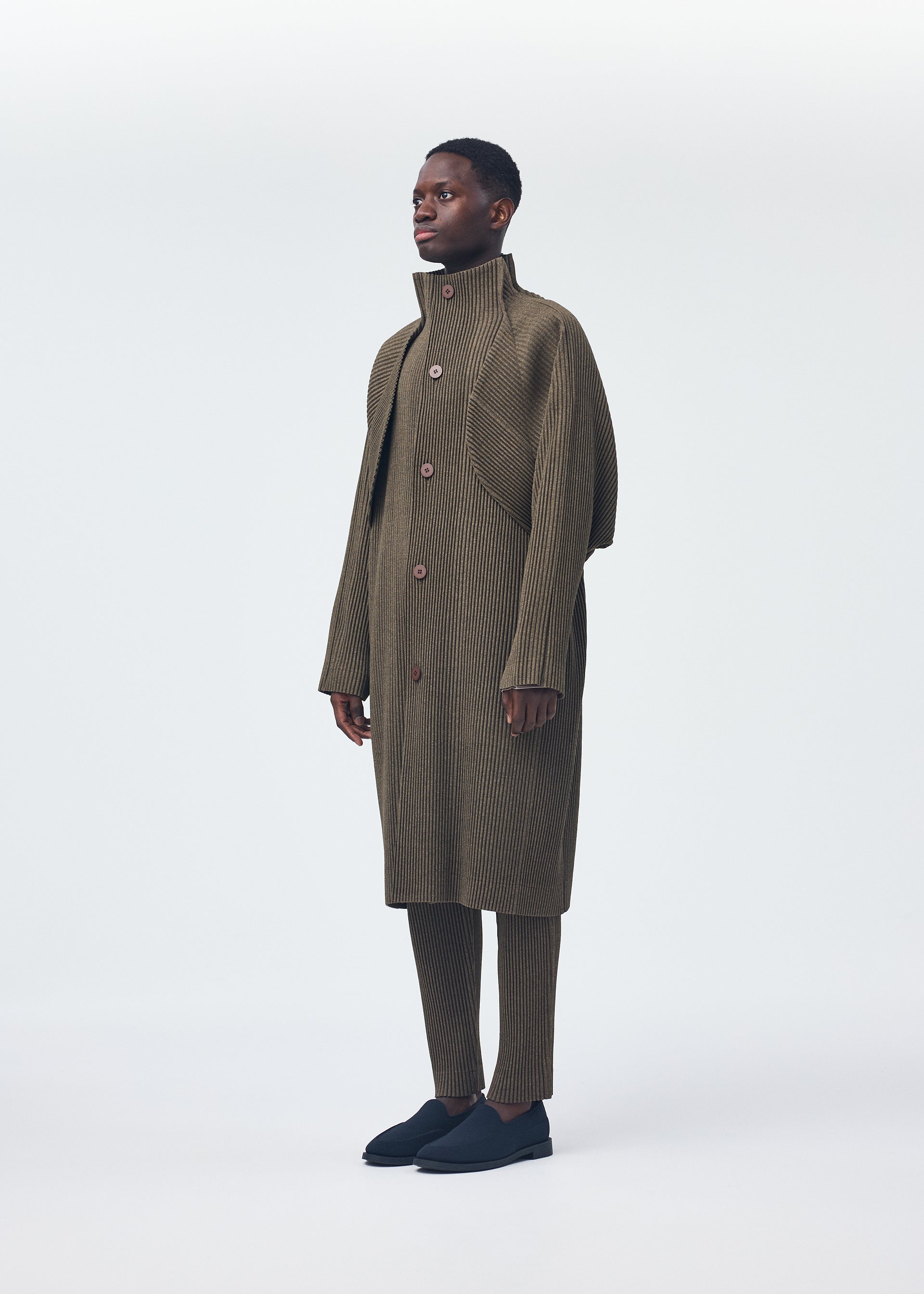 WOOL LIKE LIGHT Coat Dark Brown – The official ISSEY MIYAKE ONLINE