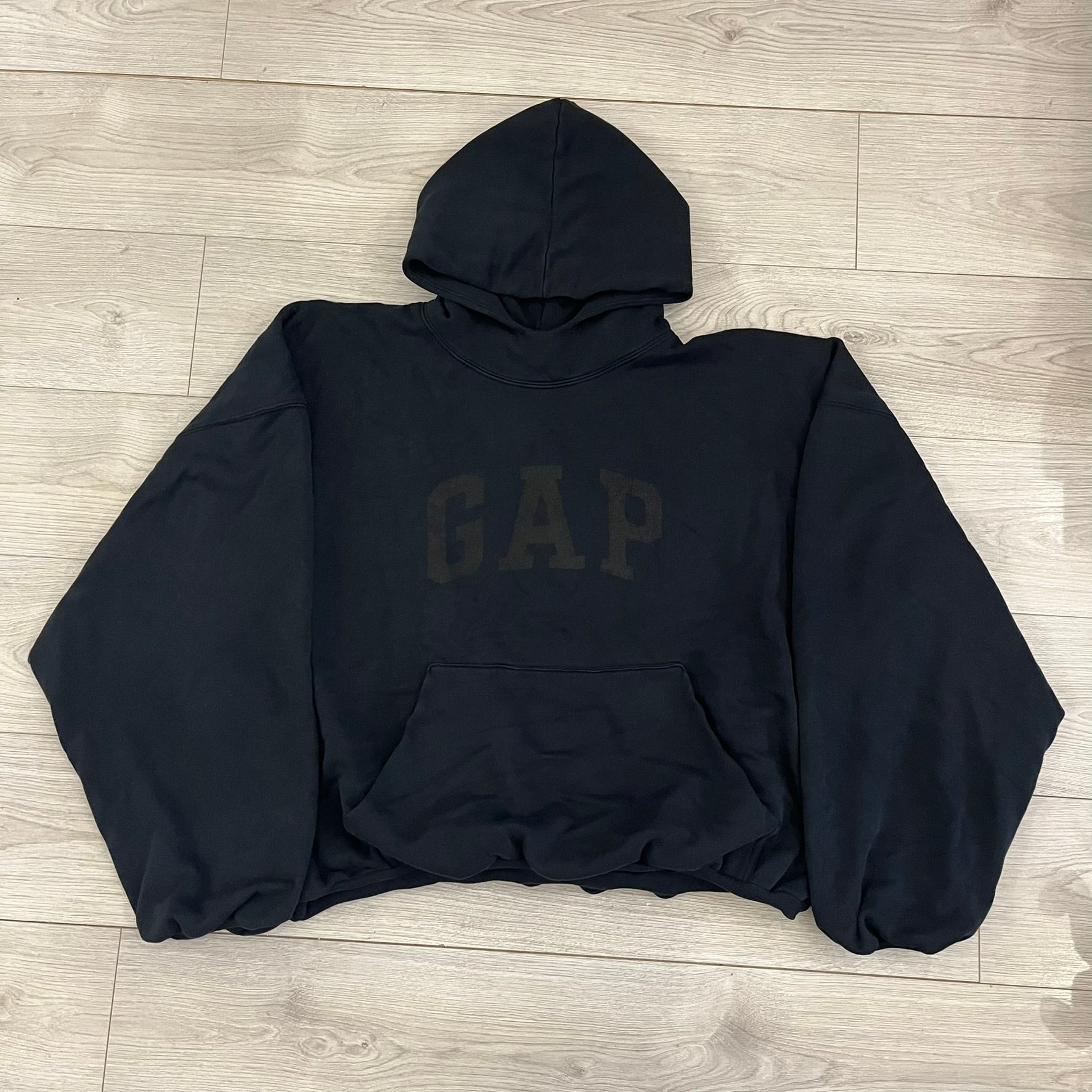 Yeezy GAP Engineered by Balenciaga Dove Black Hoodie – único13