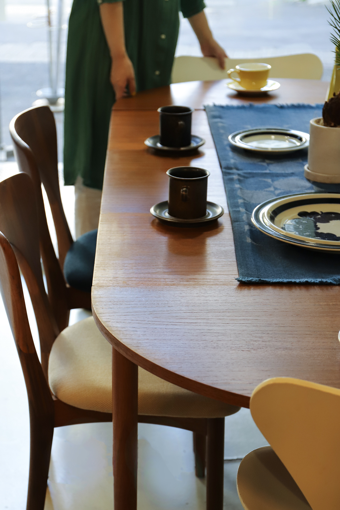 デンマーク ヴィンテージ エクステンション ダイニングテーブル チーク