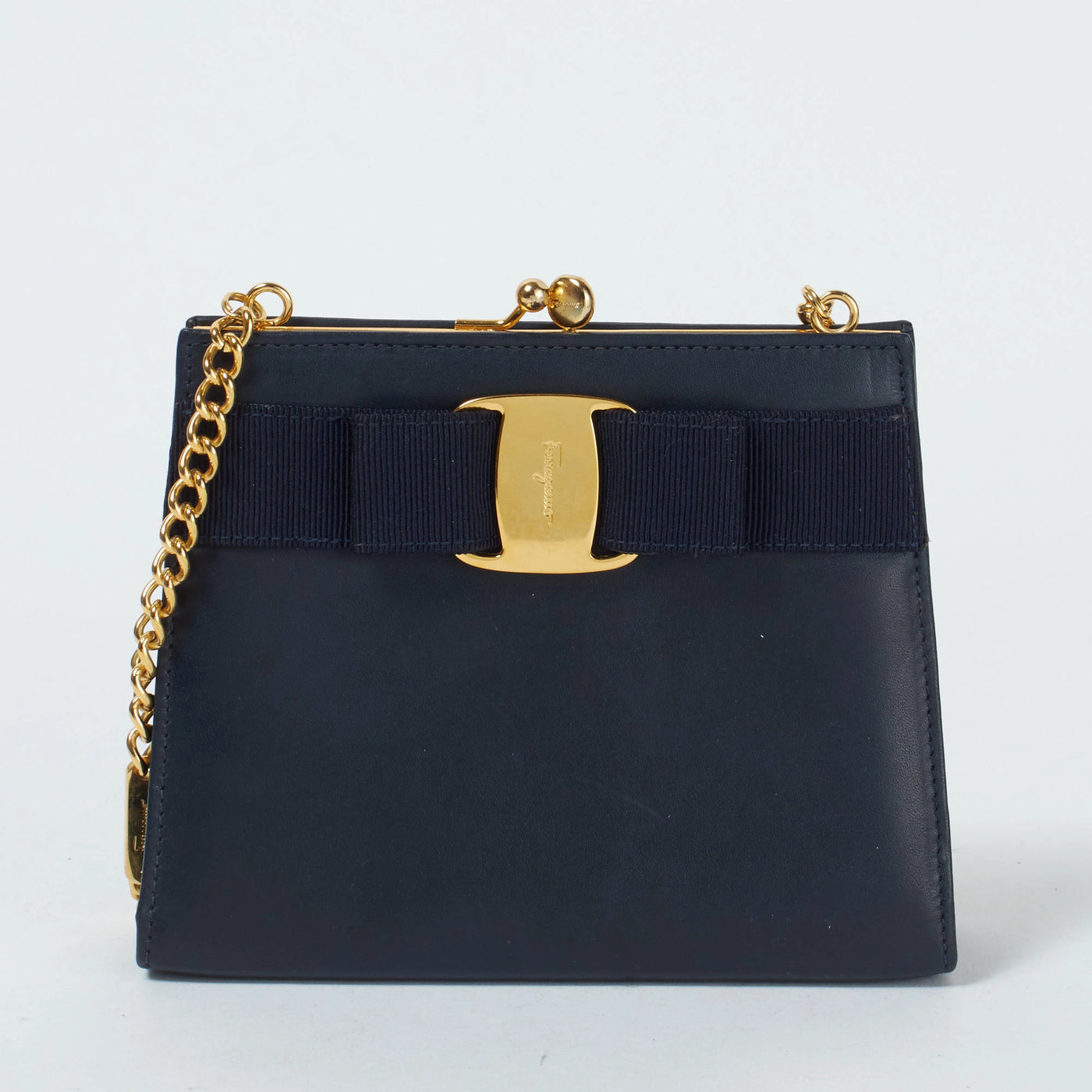 FERRAGAMO/フェラガモ】ヴァラ チェーンショルダーバッグ｜ヴァル