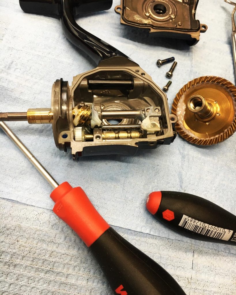 19ステラSW14000XG オーバーホール - 関西・兵庫でリールの