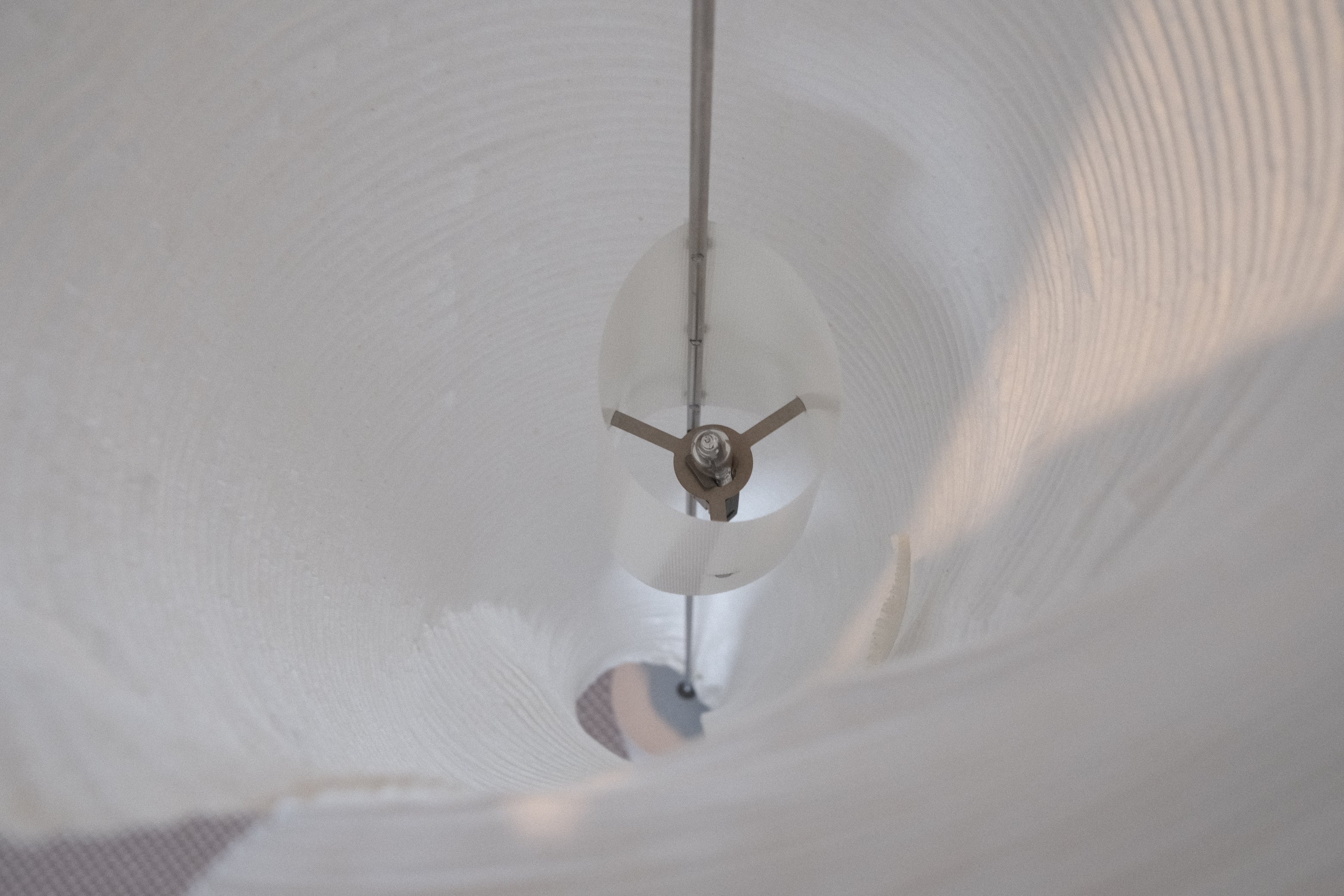 インゴマウラー ウートンブゥ2 詩的な照明 フロアスタンド スタジオ