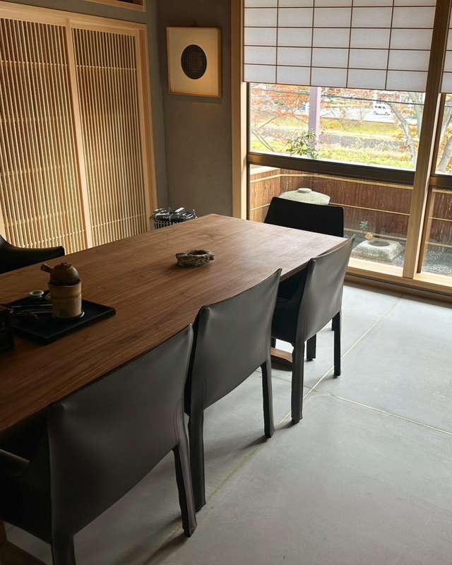 RITZ LOW DINING TABLE(幅140cm × 奥行80cm)の通販 / マスターウォール