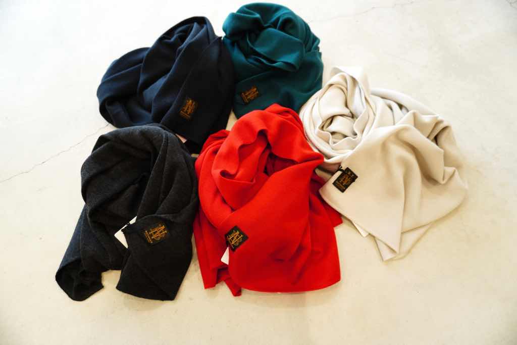 BATONER / EXTRA FINE WOOL SMOOTH STOLE – web-inter